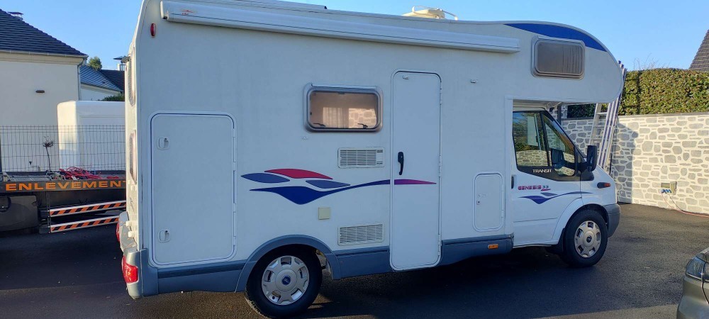 Camping car  Convoyage Versailles Bordeaux