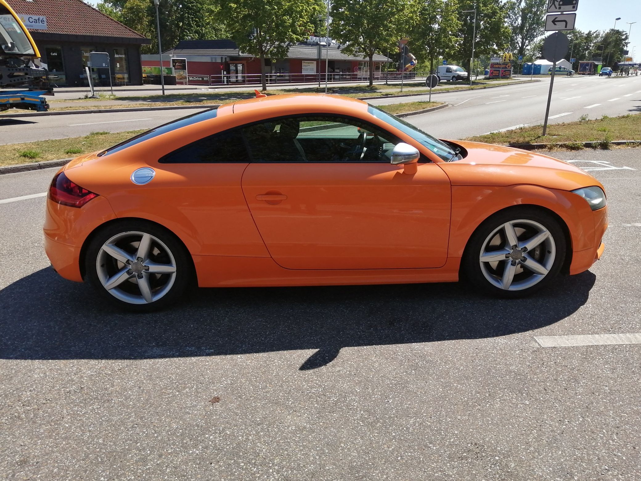 audi tt orange allemagne